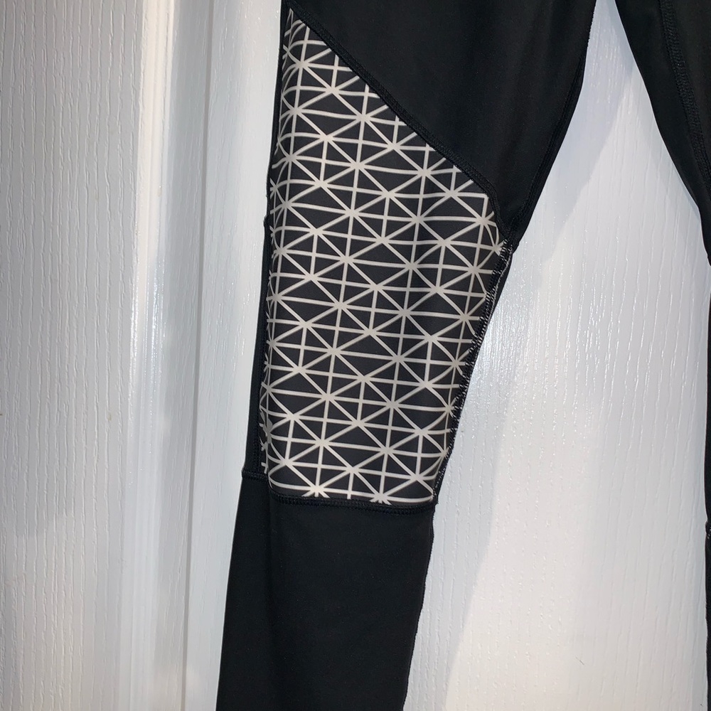 Under Armour running athletic pants tights full length leggings women’s small - Picture 13 of 14